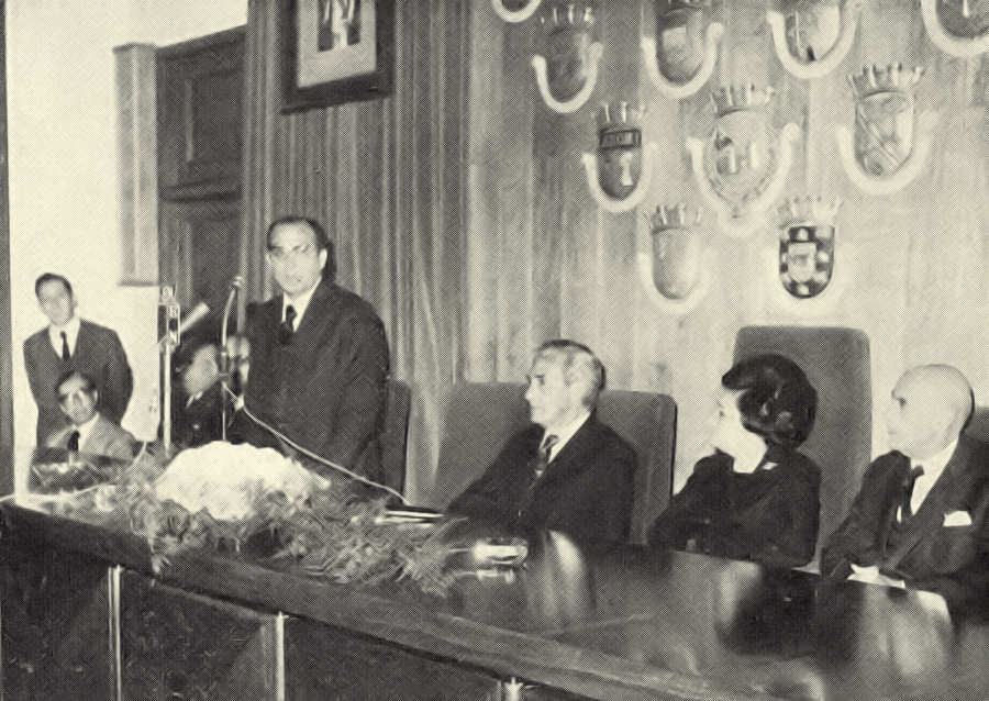 Clicar para ampliar.