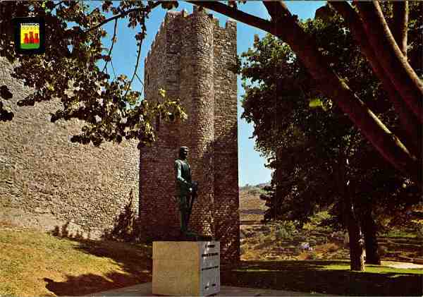 N.� 354 - Bragan�a: Est�tua de D. Fernando, Duque de Bragan�a - Edi��o Lifer, Porto (Ediciones Piqu� Barcelona) - S/D - Dimens�es: 14,8x10,5 cm. - Col. Manuel B�ia.