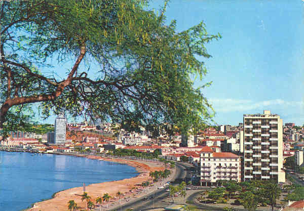 N� 36 - LUANDA. Vista da Ba�a - Ed. Elmar, R. Silva Porto, 20 C.P. 5352, Luanda - SD - Dim. 148x103 mm - Circulado em 31-7-1972 - Col. Gra�a Maia