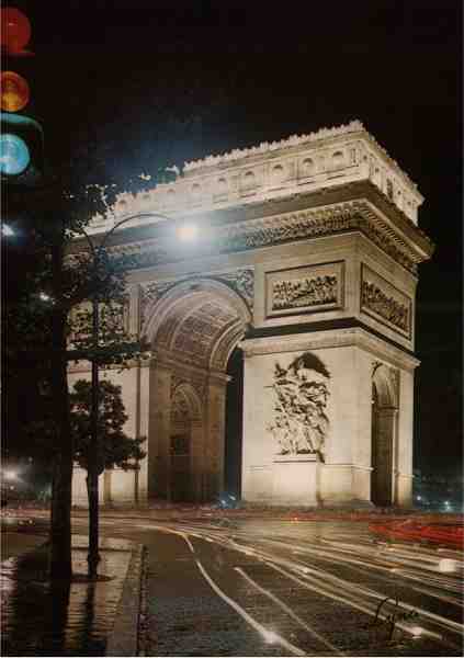 N.� 1159 - Paris, la nuit - L'Arc de Triomphe - Lyna Paris, 8 rue du Caire - 75002 Paris - Dimens�es: 10,3x14,6 cm. - Col. HJCO (1981).