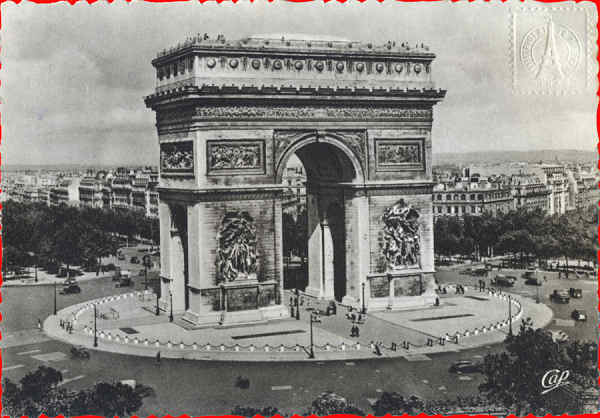 N� 17 - Paris. Arco do Triunfo (2) - Edition speciale de la Tour Eifel - Circulado em 1966 - Dim.  14,9x10,3 cm - Col. Am�lcar Monge da Silva