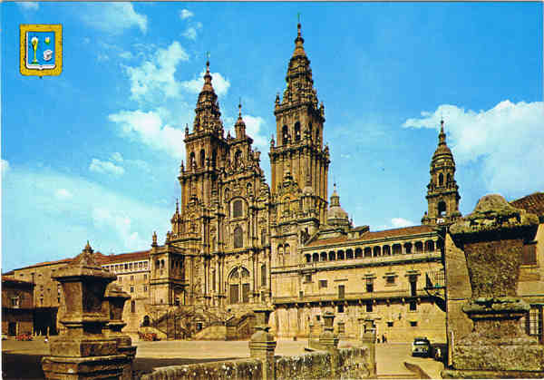 N.� 2 - SANTIAGO DE COMPOSTELA - Catedral. Fachada del Obradoiro (siglo XVIII) - Ed. DOMINGUEZ - MADRID POSTALES ESCUDO DE ORO Ediciones FISA - Piqu�,4-Barcelona - SD - Dim. 14,9x10,4 cm - Col. Manuel B�ia (1984)