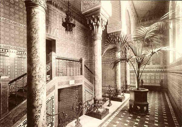 S/N - Interior da Casa do Alentejo - 1918. Patamar dos vitrais - Edi��o G.C.E. Casa do Alentejo, 1999 - Dimens�es: 15x10,5 cm.
