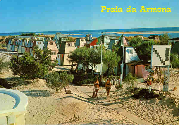 N.� 744 - Olh�o Portugal Praia da Armona - Edi��o C�MER, Trav.do Alecrim, 1 Tel. 328775 Lisboa Portugal - S/D - Dimens�es: 14,9x10,4 cm. - Col. Gra�a Maia (Circulado em 6/8/1974)