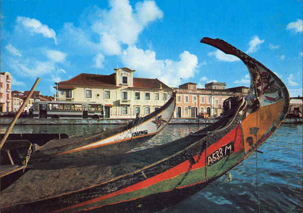 N.� 329 - RIA DE AVEIRO (Beira Litoral) Barcos �moliceiros� - Colecci�n PERLA - S/D - Dimens�es: 14,7x10,5 cm. - Col. �nio Semedo.