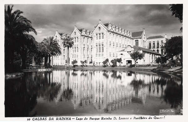 N.� 10 - Portugal Caldas da Rainha Lago e Pavilh�es do Quartel - Editor Passaporte Loty (Editado em 1951) - Dimens�es: 9x14 cm. - Col. Miguel Chaby