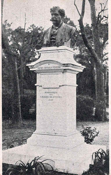 S/N - Portugal Caldas da Rainha - Est�tua de Rafael Bordalo Pinheiro - Editor Livraria Barateira (Editado em 1920) - Dimens�es: 9x14 cm. - Col. Miguel Chaby