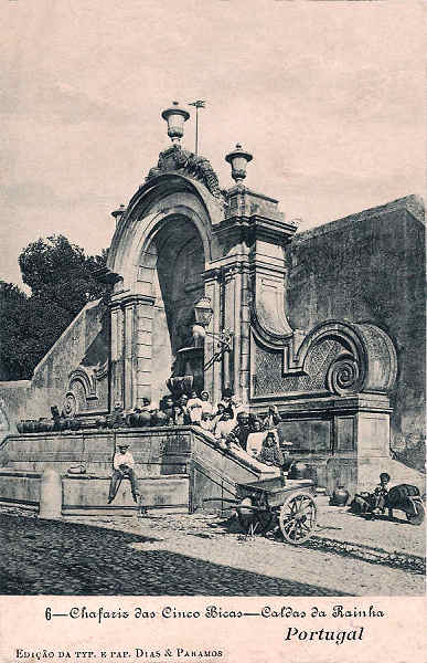 N. 6 - Portugal Caldas da Rainha Chafariz das Cinco Bicas - Editor Dias e Paramos (Editado em 1906) - Dimens�es: 9x14 cm. - Col. Miguel Chaby