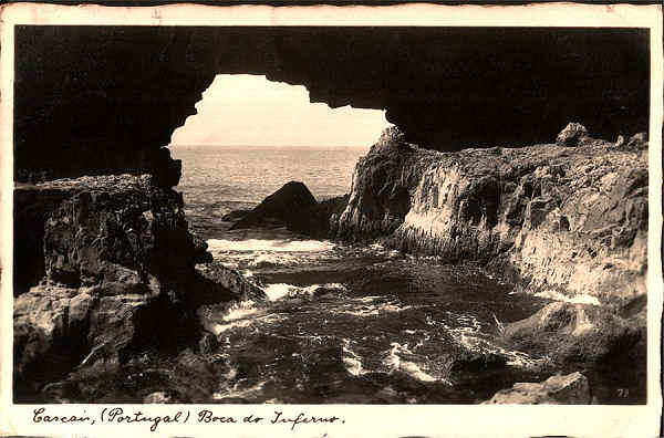 N.� 73 - Cascais (Portugal) Boca do Inferno - Produc��o da Sociedade Nacional de Fotografia, Ld�, Alg�s (Portugal) - S/D - Dimens�es: 13,8x9,1 cm. - Col. Carneiro da Silva - Circulado em 25/09/1936)