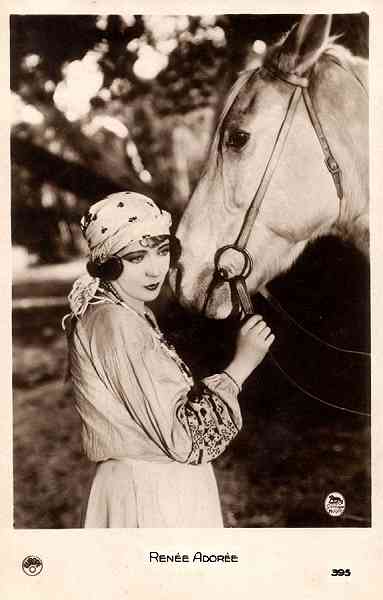 N.� 395 - Ren�e Ador�e Metro Goldwin Mayer- Made in France - S/D - Dimens�es: 8,8x13,8 cm. - Col. Carneiro da Silva (D�cada de 1930 - Filme: ?)