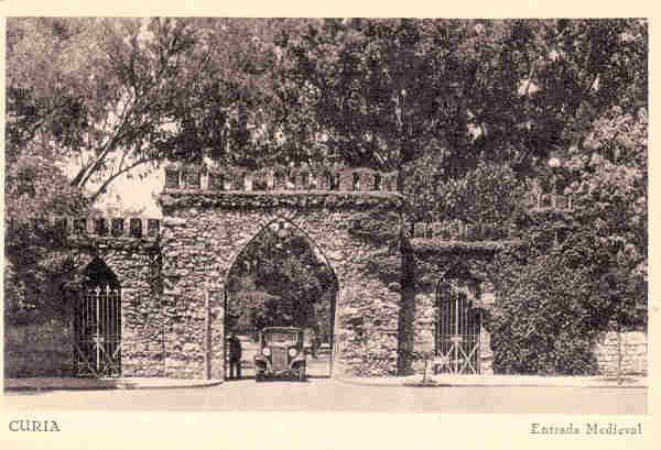 SN - CURIA Entrada Medieval - Edic. Casa dos Bordados e Crochets das Ilhas (Eduardo F. Neves) - Dim. 13,9x9,5 cm - Col. A. Sim�es (128-1).