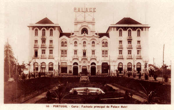 N� 66 - PORTUGAL - Curia. Fachada principal do Palace Hotel - Ed. Alexandre d'Almeida, LISBOA - 14,0x9,0 cm - Col. A. Sim�es (090).