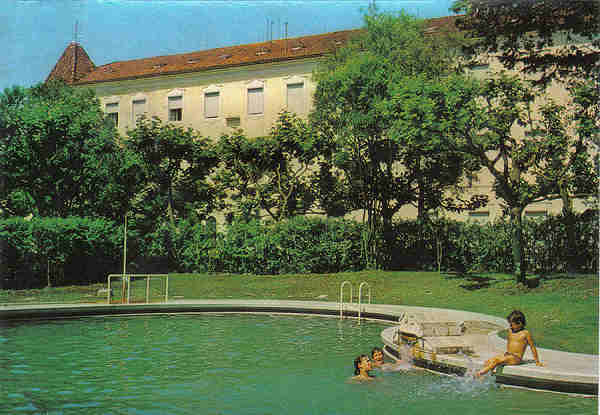 N� 4 - CURIA - Portugal - Piscina e Hotel das Termas - Ed. Junta de Turismo da Curia - 15,0,x10,4 cm. - Col. A. Sim�es 1031.