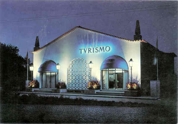 N� 21 - CURIA - Portugal - Sede do Turismo. Nocturno - Ed. Junta de Turismo da Curia - 15,0x10,4 cm. - Col. A. Sim�es 1045.