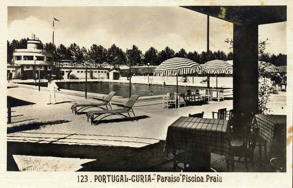 N.� 123 - Portugal Curia Paraiso, Piscina, Praia - Editor Alexandre D'Almeida - Lisboa - Dimens�es: 14x9 cm. - circulado 5-8-1940