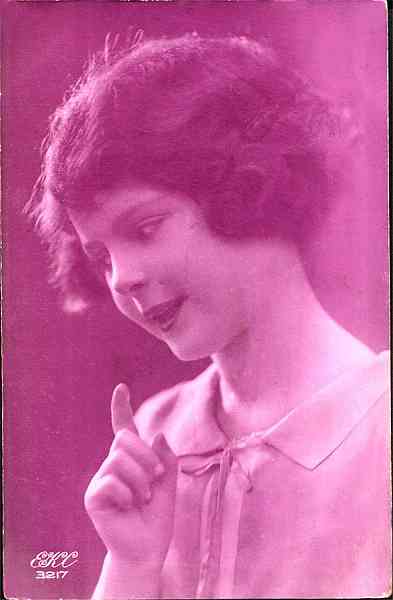 EKC 3217 - Editor n�o indicado - S/D - Dimens�es: 8,7x13,4 cm. - Col. Carneiro da Silva (Circulado em 31/12/1929)