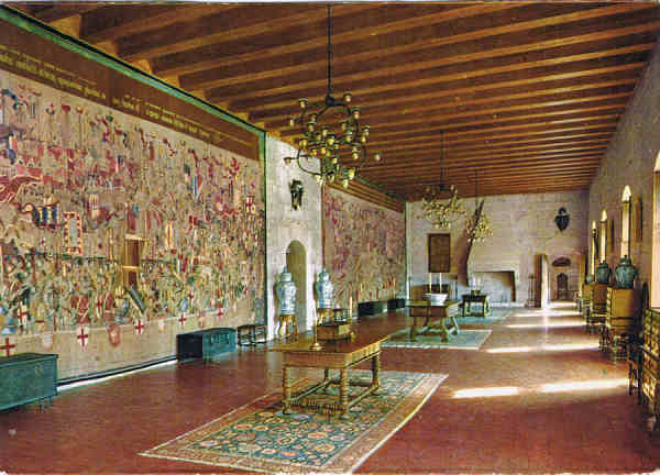 N.� 264 - GUIMAR�ES (Portugal) Pa�o dos Duques. Sal�o dos Passos Perdidos - Colec��o Passaporte (LOTY)- TEL.572850-LISBOA - SD - Dim. 14,6x10,3 cm - Col. F�tima B�ia (1985)