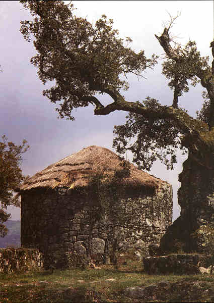 SN - Cit�nia de Briteiros - Ed. Guimar�es Turismo 2012 - Foto Lu�s Ferreira Alves  - Dim. 109x154 mm - Col. HJCO