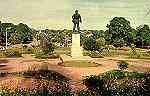 N.� 112 - Monumento a Teixeira Pinto (Bissau) - Edi��o �Foto Serra�, C. P. 239 - Bissau - Dimens�es: 13,9x9 cm. - Col. HJCO (1968).