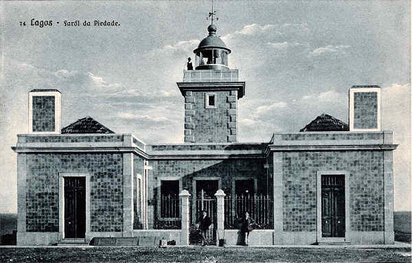 N 74 - Lagos. Farol da Piedade - Ed. e clich�s de Ant�nio C. dos Santos, Lagos - SD - Dim. 140x90 cm - Col.M Chaby
