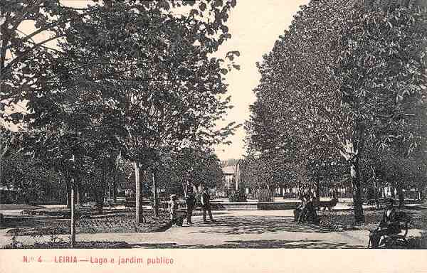N.� 4 - LEIRIA-Lago e Jardim p�blico - Edi��o de Francisco & �lvaro, Leiria  (Union Postale Universelle) - Dimens�es: 14x9 cm. - Col. R. Gaspar.