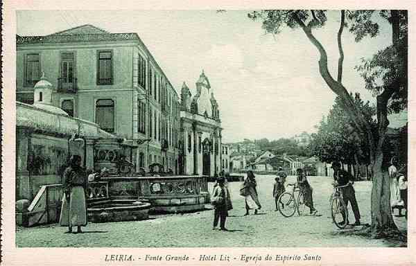 S/N - LEIRIA-Fonte-Grande Hotel Liz-Egreja do Espirito Santo - Editor n�o indicado - S/D - Dimens�es:14x9 cm. - Col. R. Gaspar.