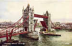 A331 - London, Tower Bridge - Reedi��o de Valentine & Suns em 1951 - Dim. 13,9x8,8 cm - Col. Am�lcar Monge da Silva (cerca de 1925)