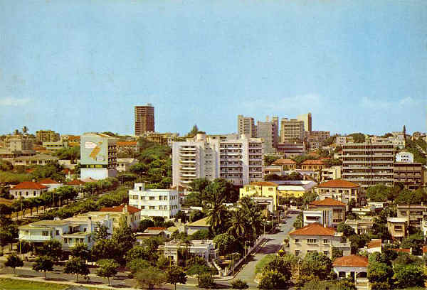 N.� 13 - LOUREN�O MARQUES Vista Parcial da Cidade - Edi��o da Livraria Progresso - S/D - Dimens�es: 14,9x10,3cm. - Col. HJCO (Circulado em 1968)