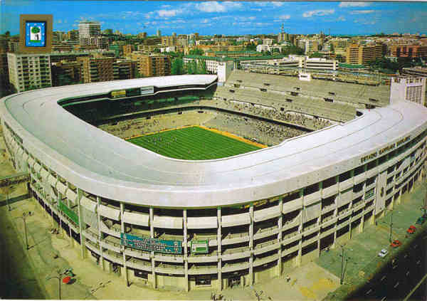 N� 128 - MADRID. Estadio Santiago Bernabeu - Ed. L. DOMINGUEZ - MADRID. ESCUDO DE ORO FISA I.G. - Palaudarias,26 - Barcelona - Printed in Spain - SD - Dim. 14,7x10,3 cm - Col. Manuel B�ia (1984)
