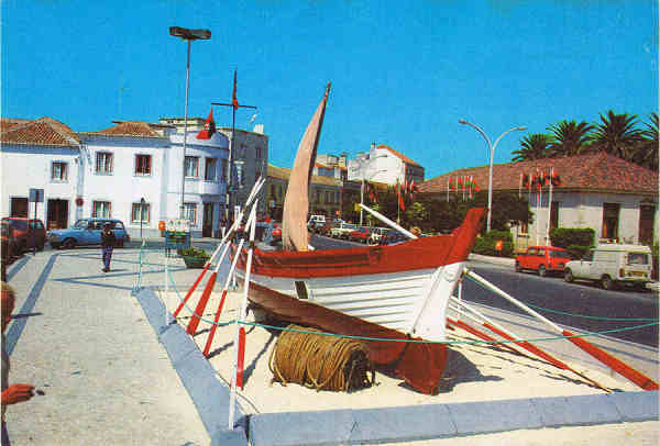 N.� 2294 - PENICHE - Portugal  Salva-vidas de 1913 em exposi��o no centro da vila - Ed. "SUPERCOR" �NCORA-Edi��es Art�sticas de Artigos para Felicita��es LISBOA IMPRICOR - SD - Dim. 14,7x10,2 cm - Col. Manuel B�ia (1990).