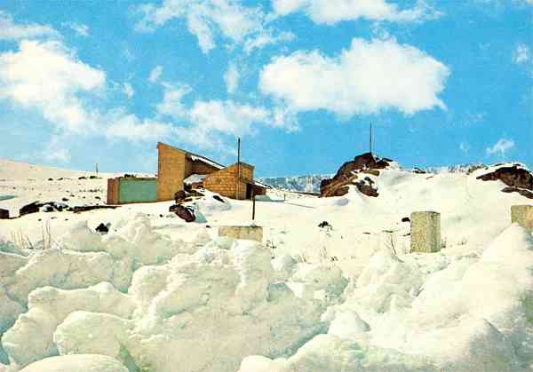 N.� 993 - SERRA DA ESTRELA - PORTUGAL Pousada de S. Louren�o - Edi��o Centro de Caridade "Nossa Senhora do Perp�tuo Socorro", Porto - S/D - Dimens�es: 14,9x10,4 cm. - Col. Manuel B�ia.