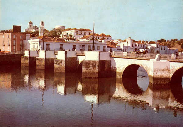 N.� 128 - TAVIRA (Portugal) Ponte romana - Edi��o Fernando P. de Carvalho - S/D - Dimens�es: 15x10,3 cm. - Col. Gra�a Maia