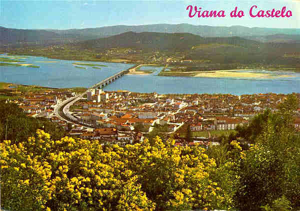 N.� 273 - (PORTUGAL) Viana do Castelo: Vista parcial da cidade - Edi��es Lusocolor, Arcos de Valdevez - S/D - Dimens�es: 14,9x10,4 cm. - Col. Manuel B�ia (D�cada de 1960).