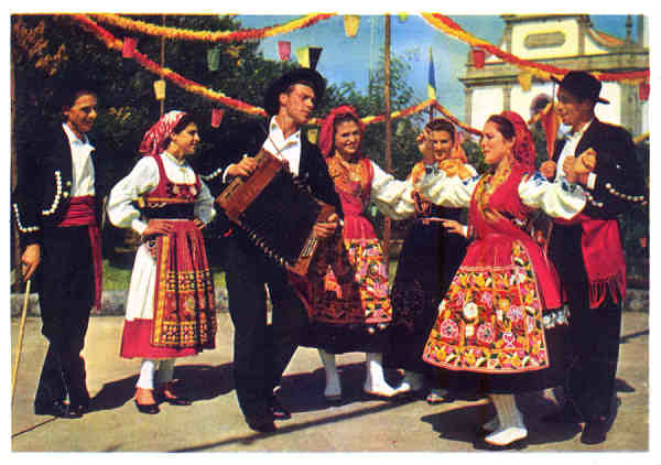 N� 60 - VIANA DO CASTELO. Dan�a de Sta Marta de Portuzelo - Edi��o Lusocolor, Viana Castelo - SD - Dim.14,8x10,4 cm - Col. A. Monge da Silva (1970)