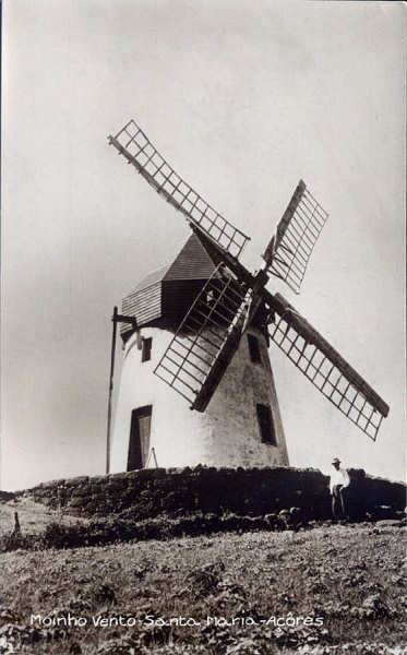 SN- SANTA MARIA. Moinho de Vento - Edi��o an�nima em papel fotogr�fico - Dim. 13,6x8,5 cm - Circulado em 1948 cm - Col. A. Monge da Silva,