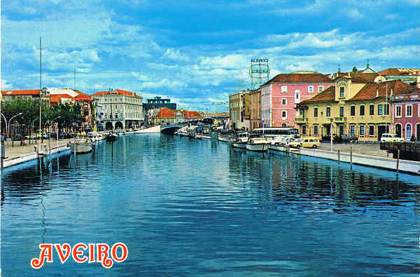 N� 730 - AVEIRO - Ria e panorama marginal - Edi��o G�tica PORTO RUA N.S. DE F�TIMA 298 - SD - Dimens�es 14,7x10,3 cm. - Col. Manuel B�ia.