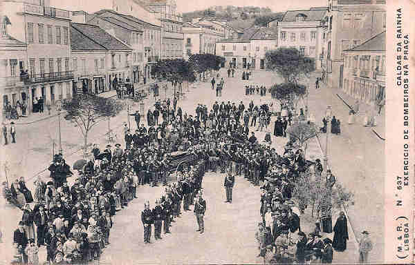 N� 537 - Portugal - Caldas da Rainha - EXERCICIO DE BOMBEIROS NA PRA�A - Editor M&R Lisboa, 1907 - Dim. 9x14 cm. - Col. M. Chaby.