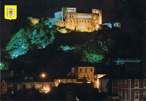 N.� 185 LEIRIA (Portugal) - Castelo. Vista nocturna - Ed. LIFER - Porto POSTALES ESCUDO DE ORO - Ediciones FISA - Piqu�,4-Barcelona  Impreso en Espa�a - SD - Dim. 15x10,4 cm - Col. F�tima B�ia (1976).