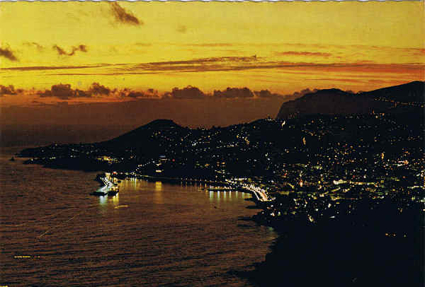 MD 133- Funchal (Madeira)  Vista Oeste - Ed. Hans Huber KG Agente no Funchal: F. Ribeiro, Rua Nova de S. Pedro, 27, telef.23930 - SD - Dim. 14,8x10,4 cm. - Col. F�tima e Manuel B�ia (1975).