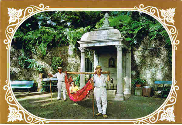 N.� 151 - MADEIRA  - Ed. CARV�O, MARTINS & SILVA, LDA,21 - FUNCHAL FABRICADO EM IT�LIA S�RIE LUXO-OURO - SD - Dim. 14,7x10,3 cm - Col. Manuel e F�tima B�ia (1975).