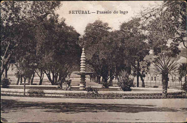 SN - SETUBAL, Passeio do Lago - Edi��o Alberto Malva, Lisboa - Dim.13,8x9,1 cm - Col. A. Monge da Silva (c. de 1925)