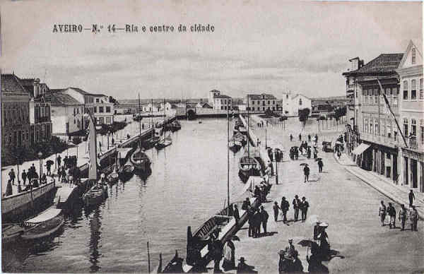N� 14 - Aveiro - Ria e centro da cidade (1) - Editores Moreira Torres, Aveiro - Dim. 137x89 mm - Col. A. Monge da Silva (cerca de1910)