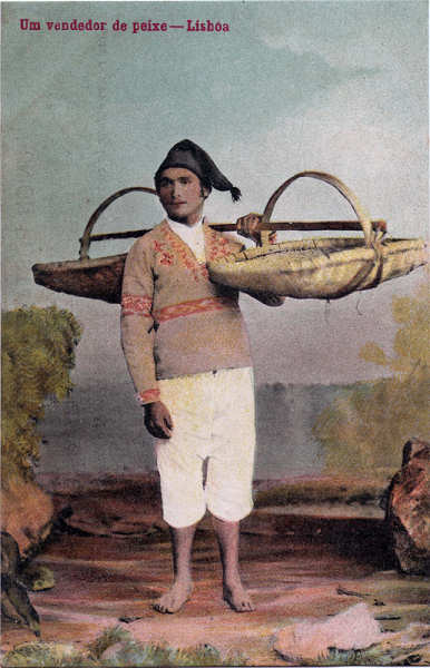 N� 1131 - Um vendedor de peixe - Edi��o Costa, Rua do Ouro, 295, Lisboa - Dim. 136x90 mm - Col. A. Monge da Silva (cerca de 1905)