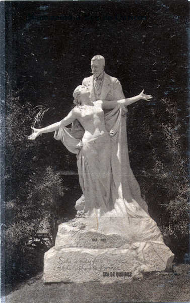 S/N - Monumento a E�a de Queiroz - Edi��o da Sec��o de Postais dos Grande Armaz�ns do Chiado, Lisboa - Dim. 138x88 mm - Col. A. Monge da Silva (cerca de 1910)