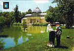 35- N.� 150 - MADRID - Palacio de Cristal y parejita t�pica - Ed. DOMINGUEZ - MADRID POSTALES ESCUDO DE ORO Ediciones FISA - Palaudarias,26 - Barcelona - Printed in Spain - SD - Dim. 14,8x10,3 cm - Col. Manuel B�ia (1971)