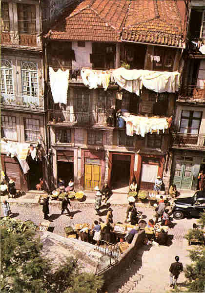 SN - PORTO. Um recanto da S� (Rua Escura) - Ed. Ocaso Mod.719/Pr - SD - Dim. 104x149 mm - Col. Gra�a Maia