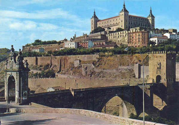 N� 1306 - Toledo, Puente Alcantara e Alcazar - Ediciones J�lio de la Cruz, Toledo - Dim. 150x105 mm  - Col. A. Monge da Silva (c. 1985)