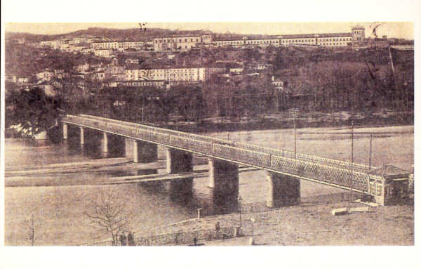 N.� 29 - Bairro de Santa Clara - COIMBRA - Ed. An�nima (cerca de 2012) - Dim. 140x90 mm - Col. �nio Semedo