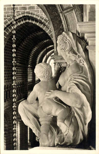 N� 20 - �vora. Catedral. Escultura de Bellini (s�c. XVIII). Clich� de David Freitas - Ed. Papelaria Nazareth, �vora (Visado pelo SNI) - SD - Dim. 141x91 mm - Col. Gra�a Maia
