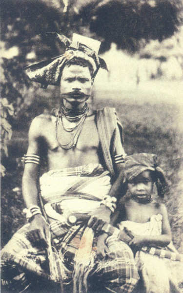 SN - Timor Portugu�s - Um r�gulo - Edi��o da Miss�o - SD - Dim. ??x?? cm - Col. Monge da Silva (Cerca de 1927)